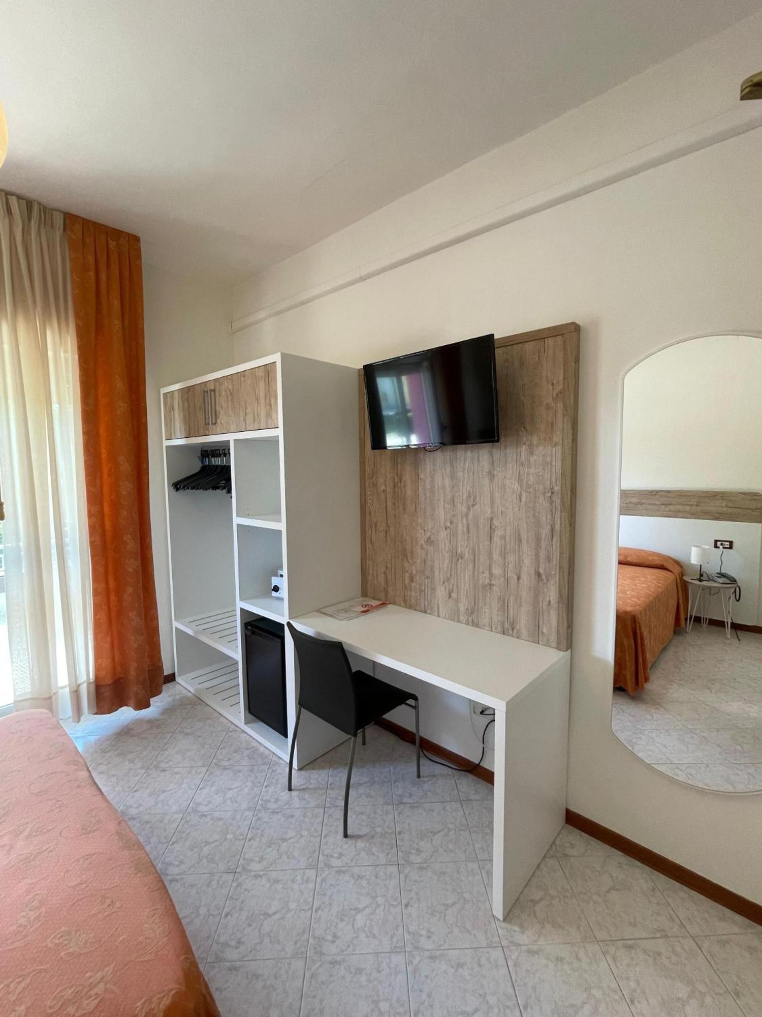 Hotel Di Giovanni Bibione Eksteriør bilde