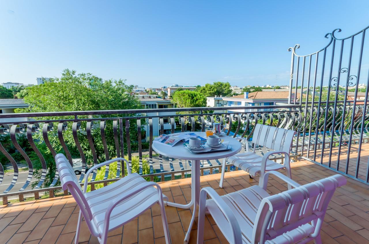 Hotel Di Giovanni Bibione Eksteriør bilde