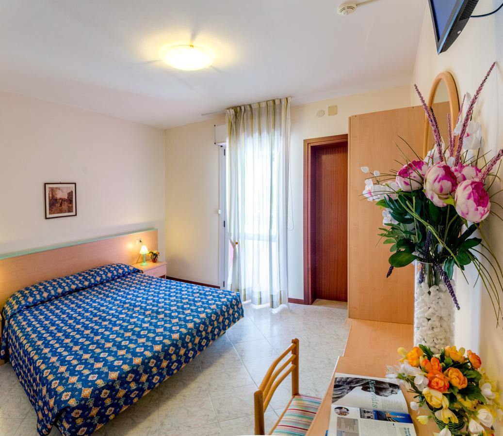 Hotel Di Giovanni Bibione Eksteriør bilde